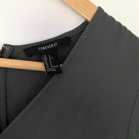 Beautiful Green Romper - Picture 6 of 7